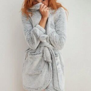 AERIE Ultra Plush Gray Robe (L/XL) NWT $59.95 MSRP